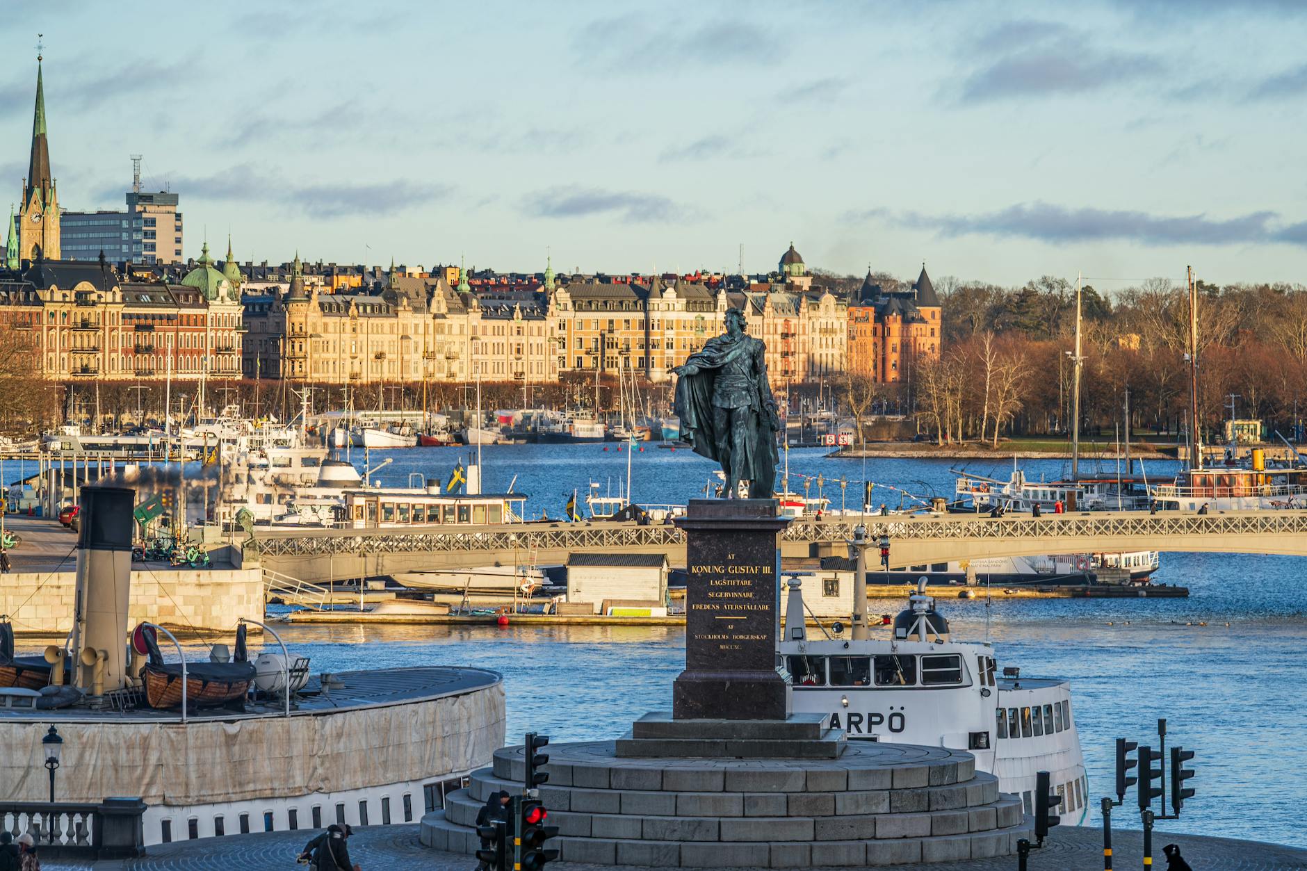 Så Väljer du Rätt Kontorsstädning i Stockholm: En Komplett Guide